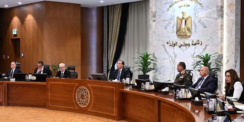 الحكومة تقرر تعديل مواعيد غلق المحال والمراكز التجارية خلال أعياد المسيحيين