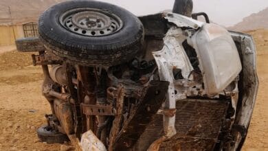 مصرع شخص وإصابة اثنين في انقلاب سيارة ربع نقل بسيوة