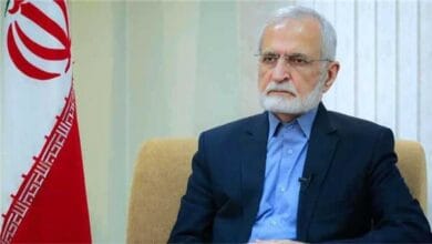 إصابة رئيس المجلس الاستراتيجي للعلاقات الخارجية الإيراني كمال خرازي في قصف استهدف منزله