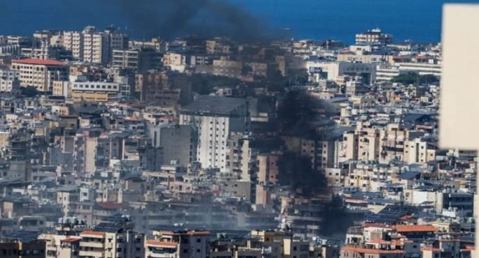 الجيش الإسرائيلي يشن غارات على بيروت ويصف أهدافها بـ 'بنية تحتية إرهابية'