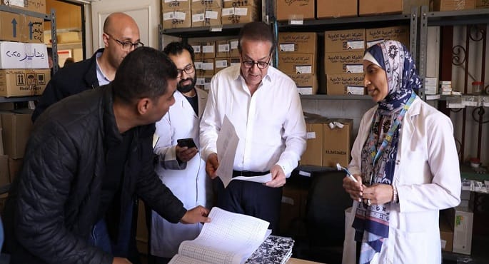 وزير الصحة يزور مركزًا طبيًا بمدينة بدر تفقدياً مفاجئًا