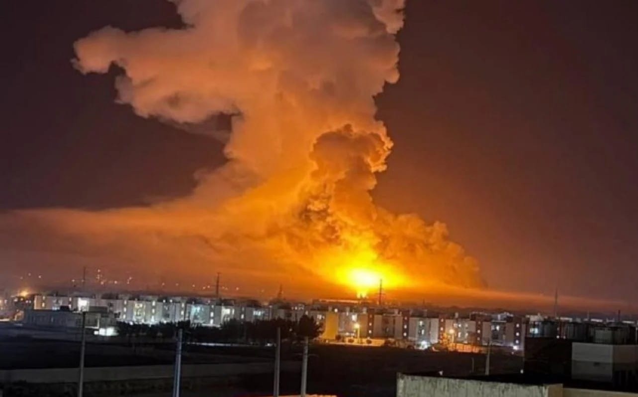 مسؤول عسكري "إسرائيلي": ننتظر ضوء واشنطن الأخضر لمهاجمة منشآت الطاقة الإيرانية