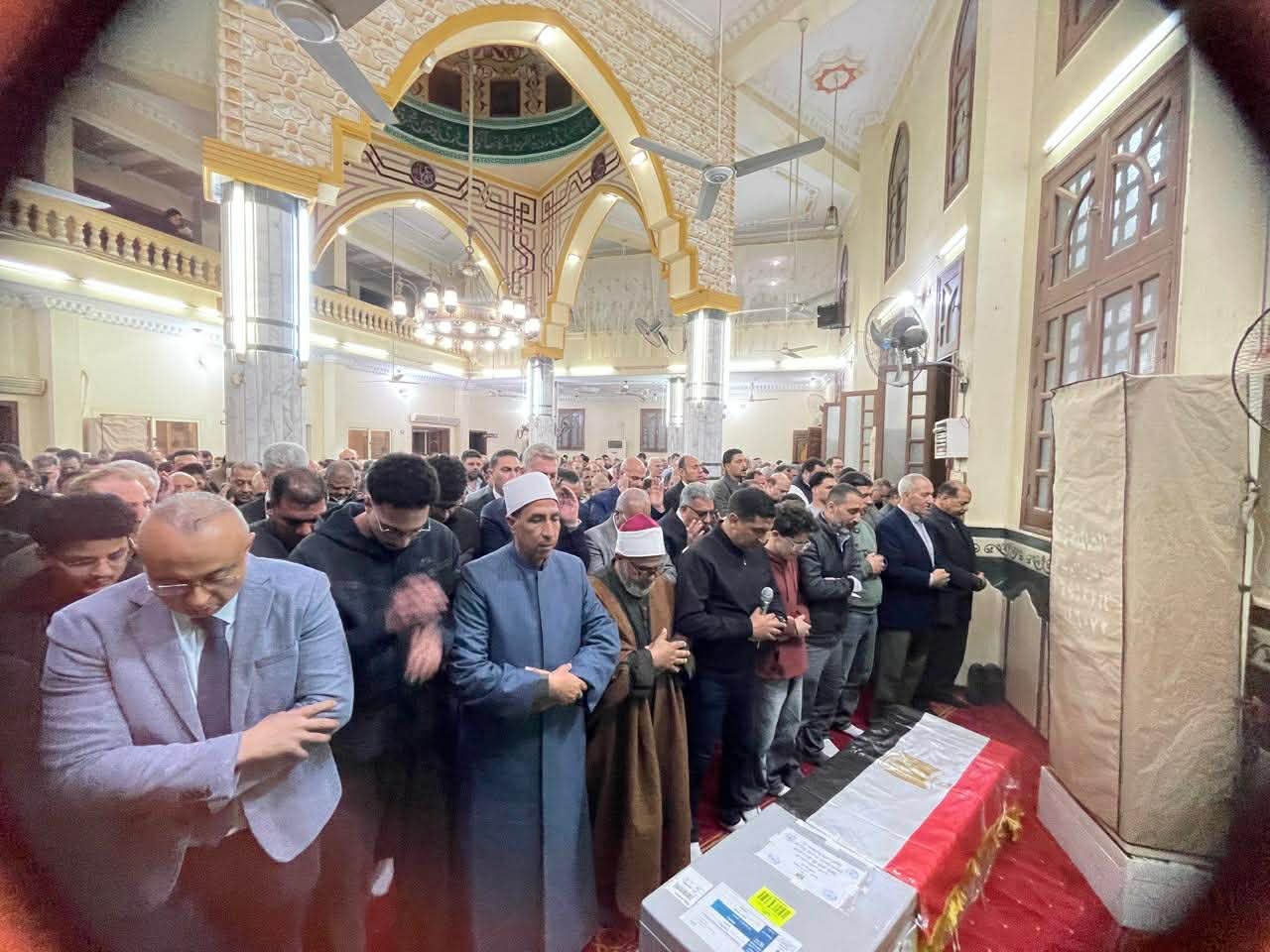 وزير البترول يشيع جثمان الشهيد حسام خليفة بمطار القاهرة