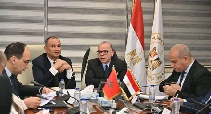 وزير الاستثمار يبحث مع نظيره المغربي تعزيز التبادل التجاري بين البلدين