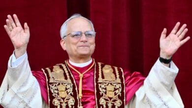 بابا الفاتيكان: التهديدات ضد إيران غير مقبولة