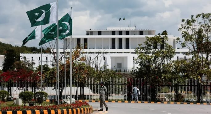 باكستان تستضيف محادثات أمريكية إيرانية لوقف الحرب وسط توترات إقليمية