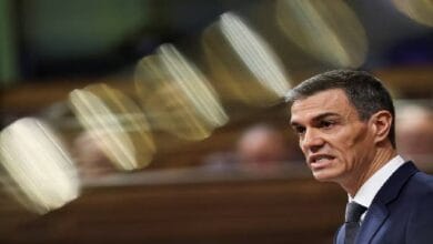 إسبانيا تزيد انتقاداتها لإسرائيل وأمريكا في مواجهة تهديدات أمريكية