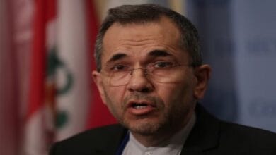 مبعوث الأمم المتحدة يبحث مع مسؤول إيراني جهود إنهاء الحرب ويزور مواقع تعرضت للقصف