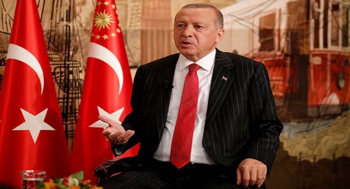 أردوغان يبحث مع نظيره الإيراني هاتفياً ضرورة بذل أقصى الجهود لتحقيق السلام