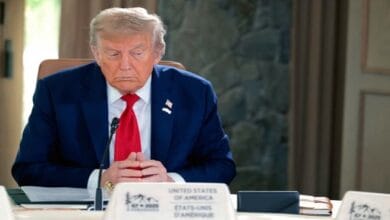 لوموند: تفاصيل الحرب الإيرانية وصعوبة خروج ترامب