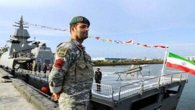 الحرس الثوري الإيراني يهدد الولايات المتحدة بـ'دوامات مميتة' في مضيق هرمز