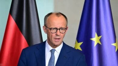 المستشار الألماني يعلن خفضًا مؤقتًا لضريبة الوقود لمواجهة تداعيات حرب إيران