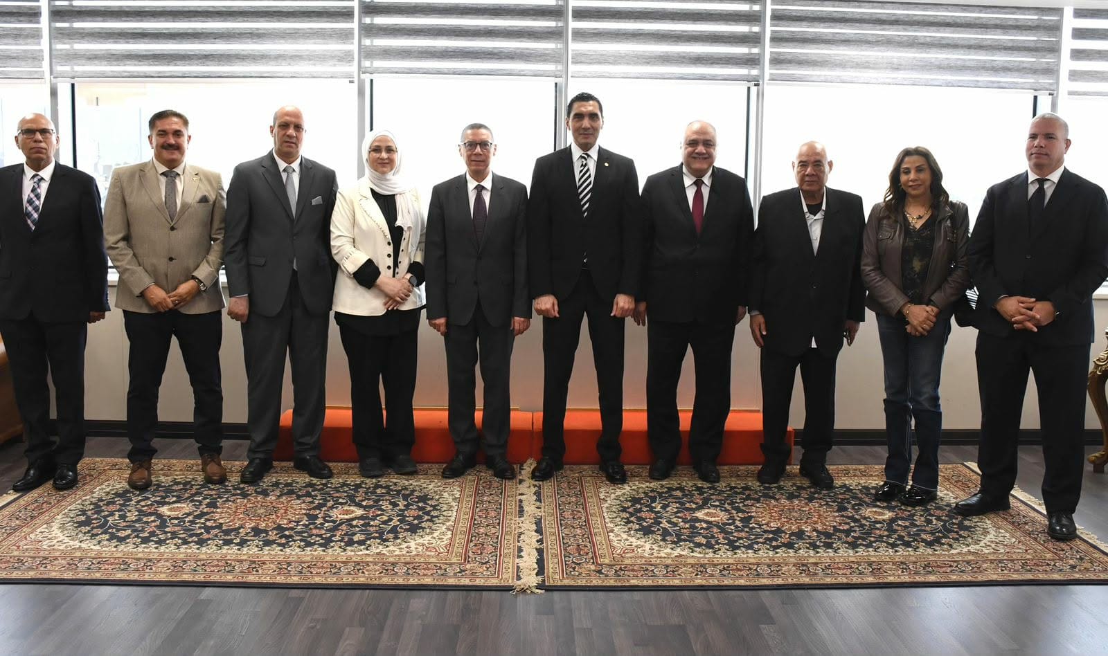 وزير الرياضة يبحث مع اتحاد الطائرة خطط تأهيل المنتخبات للمونديال والأولمبياد