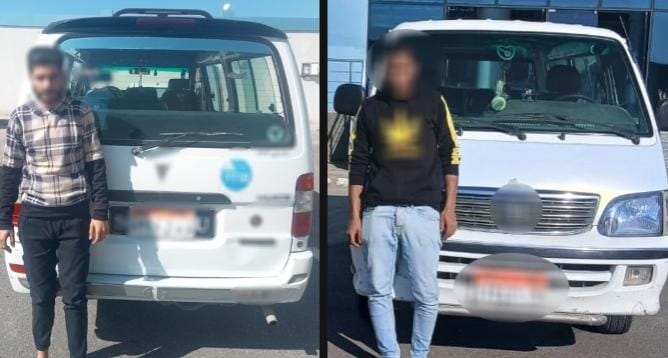 ضبط سائقي ميكروباص يقومان بحركات استعراضية خطيرة في دمياط