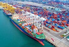 تداول 15 ألف طن بضائع و946 شاحنة بموانئ البحر الأحمر