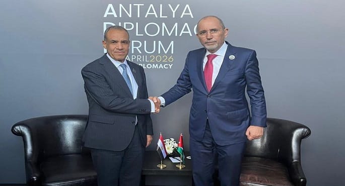 وزير الخارجية يؤكد لنظيره الأردني دعم مصر الكامل للمملكة