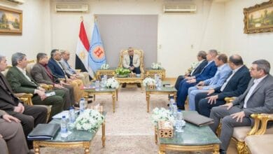 وزير الدولة للإنتاج الحربي يتابع سير العمل في شركة هليوبوليس للصناعات الكيماوية ويشدد على تطبيق نظم الإدارة الحديثة ومكافأة المتميزين