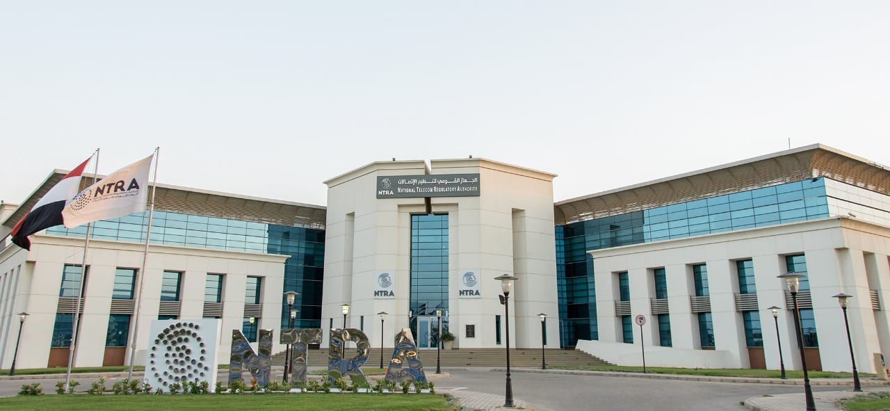 تنظيم الاتصالات يصدر تعليمات بشأن أوقات العمل الصيفية لمنافذ خدمات الاتصالات