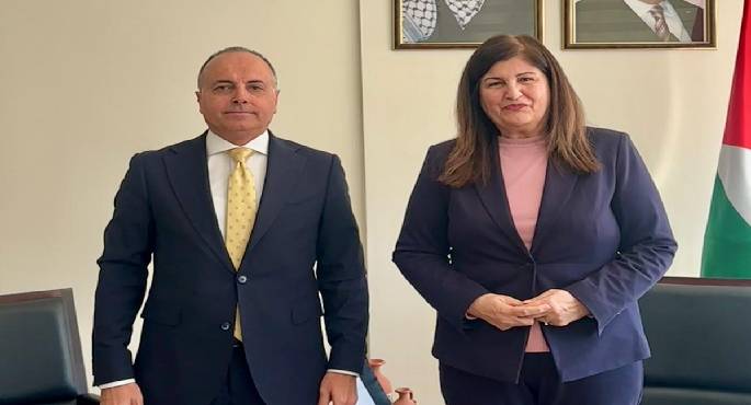 سفير مصر في رام الله يبحث مع وزيرة الخارجية الفلسطينية مستجدات القضية