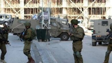 قوات الاحتلال تقتحم مخيم العروب بالخليل وتندلع مواجهات