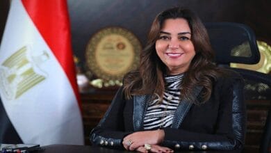 وزيرة التنمية المحلية والبيئة تتلقى تقريراً حول جهود دعم التنمية الشاملة في سيناء