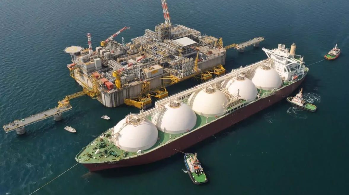 صادرات قطر من الغاز المسال تتراجع 33.2% في الربع الأول