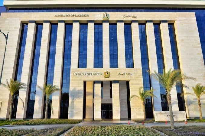 وزارة العمل تعلن اتفاقًا لتسوية أوضاع العمالة المصرية في لبنان