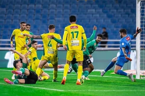 الخليج يهزم النجمة بثلاثية في الدوري السعودي