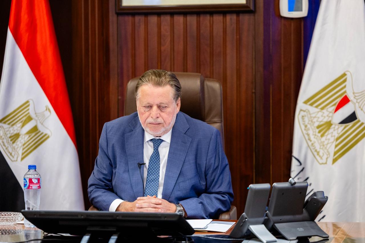 حسن عبد الله: منطقة الشرق الأوسط تمر بظروف دقيقة وسط تقلبات النفط وسلاسل الإمداد
