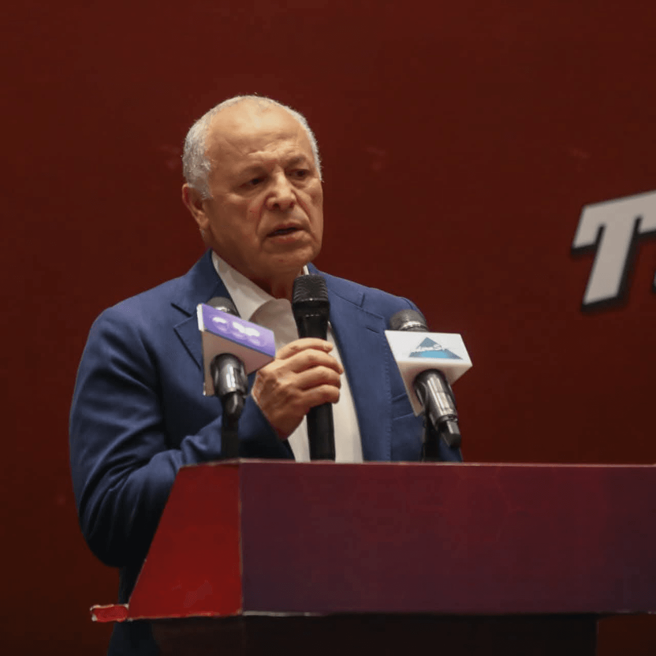 المهندس هاني أبوريدة يتحدث في مؤتمر صحفي