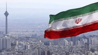 إيران تنفذ حكم الإعدام بحق رجلين بتهمة التعاون مع الموساد