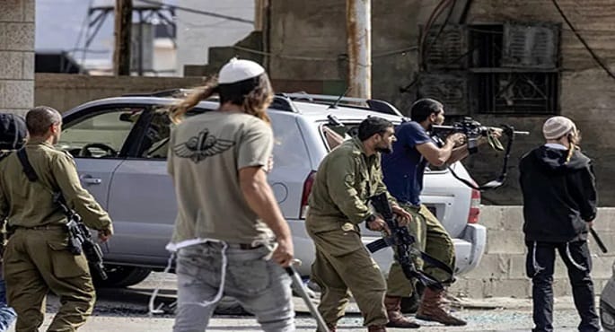 إصابة 7 فلسطينيين في هجمات مستوطنين جنوب نابلس وشرق الخليل