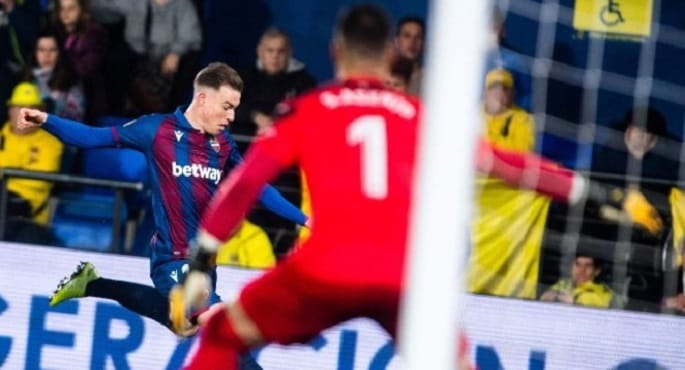 فياريال يسحق ليفانتي بخمسة أهداف في الدوري الإسباني