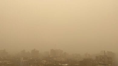 القاهرة تتعرض لرياح محملة بالأتربة.. والمحافظة تعلن جاهزيتها لمواجهة الطوارئ