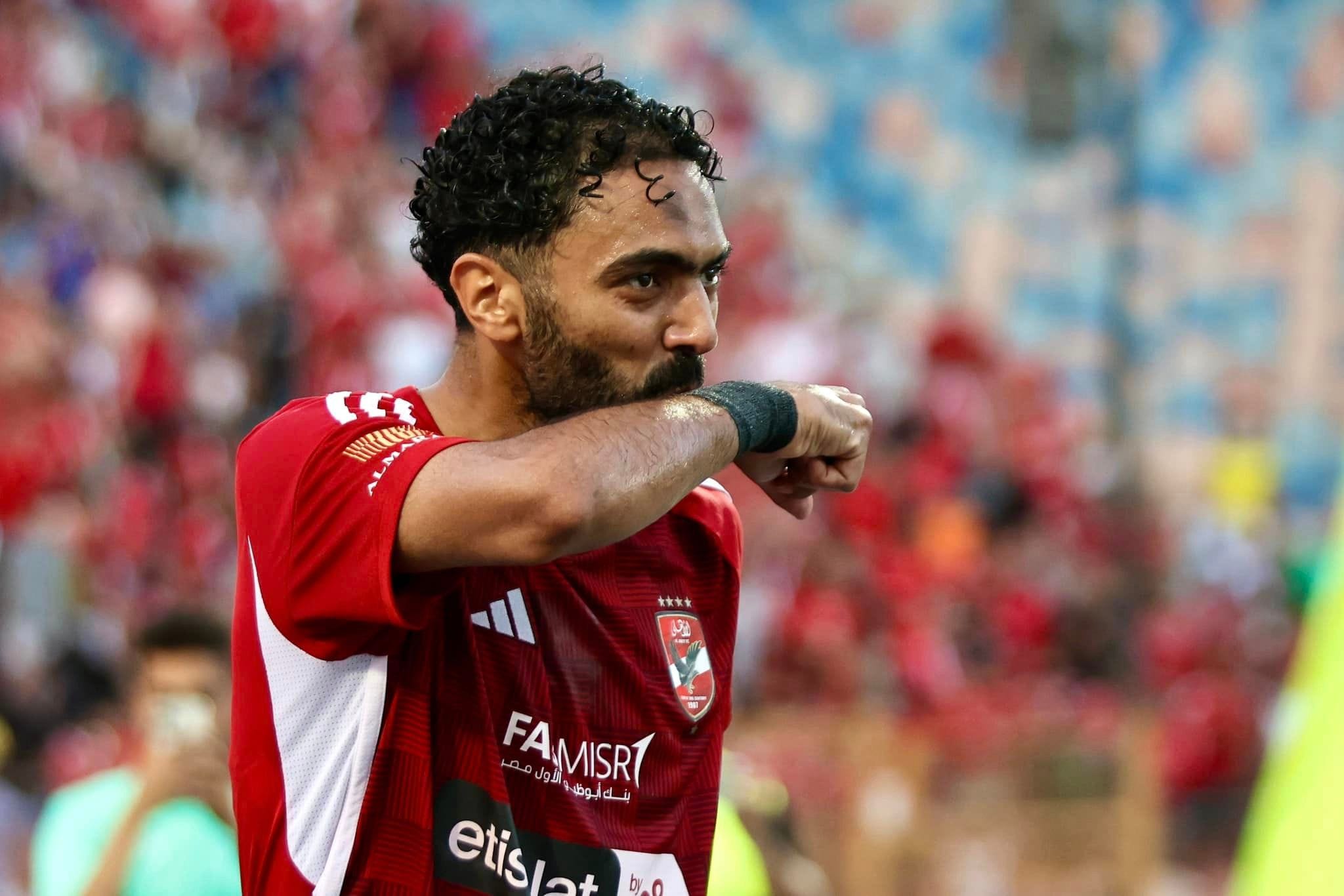 حسين الشحات يفتتح التسجيل للأهلي أمام إنبي في الدوري الممتاز