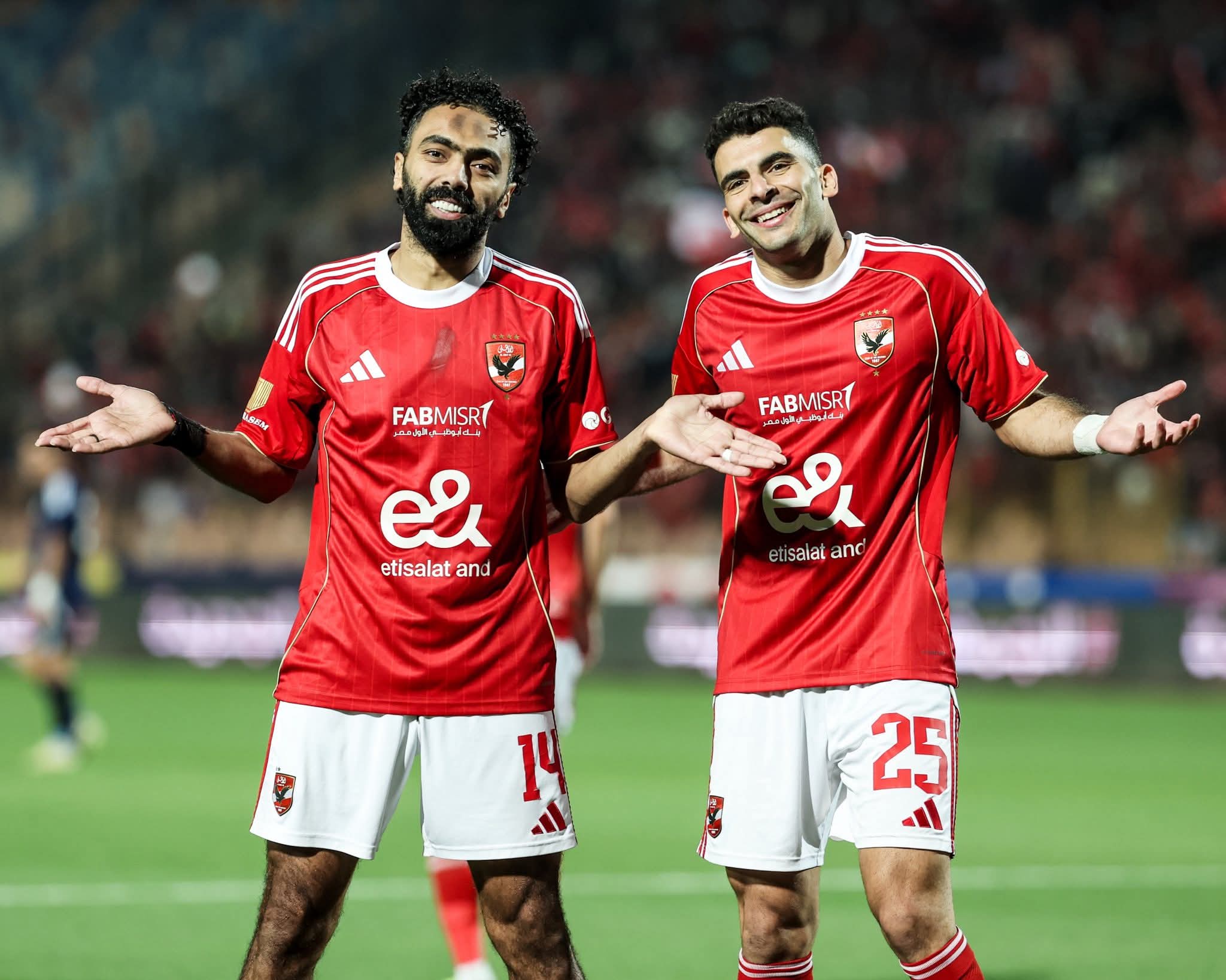 الأهلي يكتسح إنبي بثلاثية نظيفة في الدوري