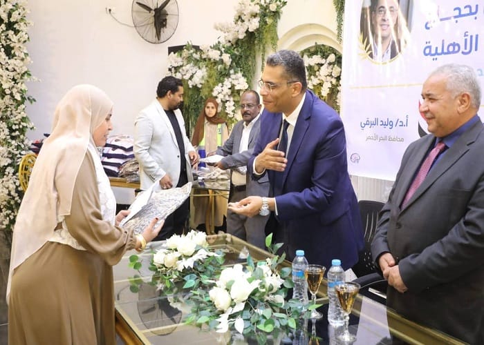 محافظ البحر الأحمر يودع 180 حاجاً من الجمعيات الأهلية