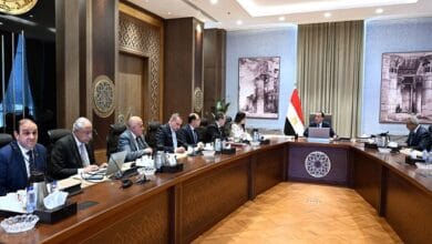 رئيس الوزراء يتابع تنفيذ مشروعات وزارة الإسكان وخطط التسليم والتشغيل