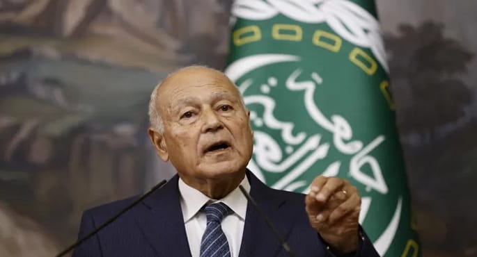 أبو الغيط يدين اختطاف ناقلة نفط وعلى متنها بحارة مصريون