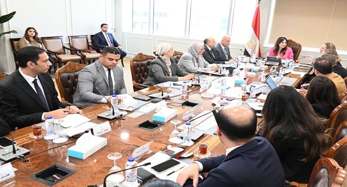 وزيرة الإسكان تبحث مع البنك الدولي تعزيز التعاون في مشروعات البنية التحتية والتنمية العمرانية