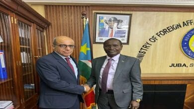 وزير خارجية جنوب السودان يستقبل السفير المصري لبحث تعزيز العلاقات الثنائية