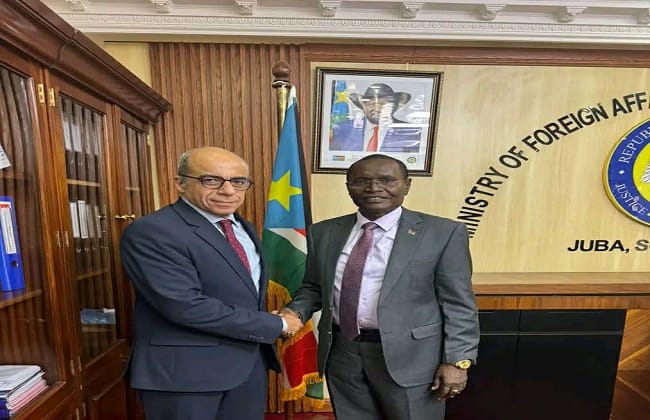 وزير خارجية جنوب السودان يستقبل السفير المصري لبحث تعزيز العلاقات الثنائية
