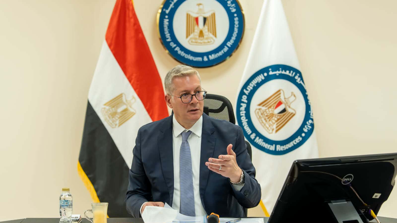 وزير البترول يصدر حركة تكليفات وتنقلات جديدة لقيادات القطاع