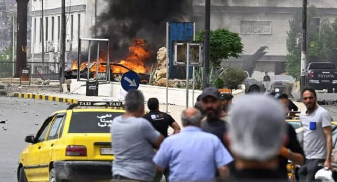مقتل جندي سوري وإصابة آخرين في انفجار سيارة مفخخة بدمشق