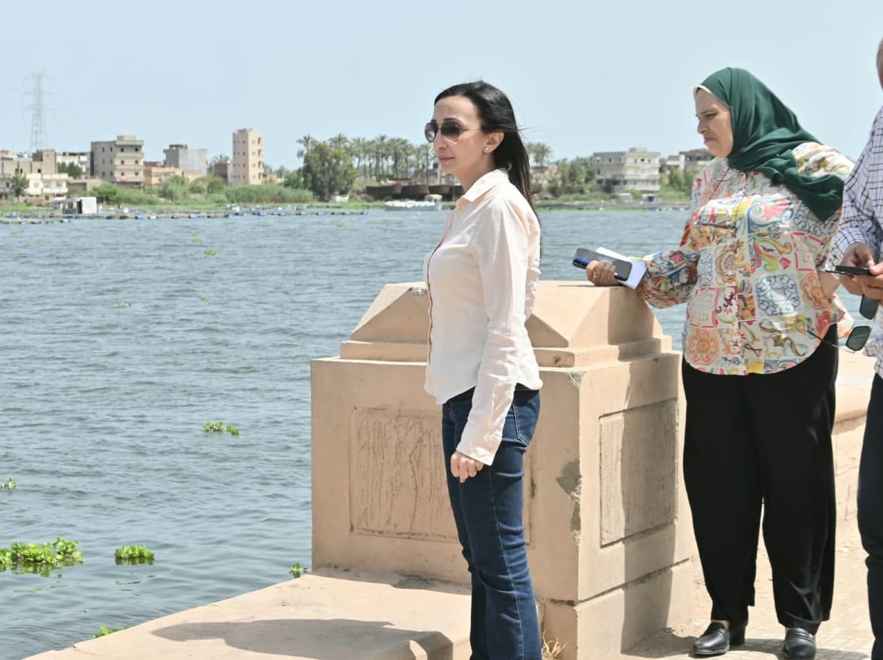 محافظ البحيرة تصدر قرارات هامة خلال جولة مفاجئة بمدينة رشيد