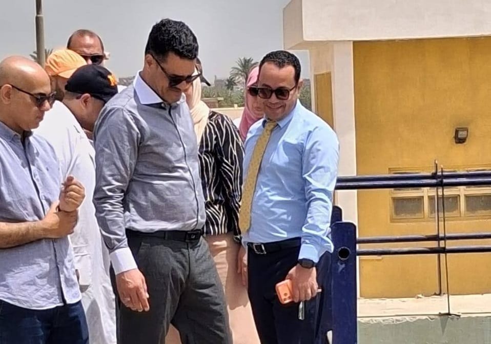 رئيس مياه القليوبية يتفقد محطة كوم أشفين لمتابعة تطوير المروقات وتحسين جودة المياه