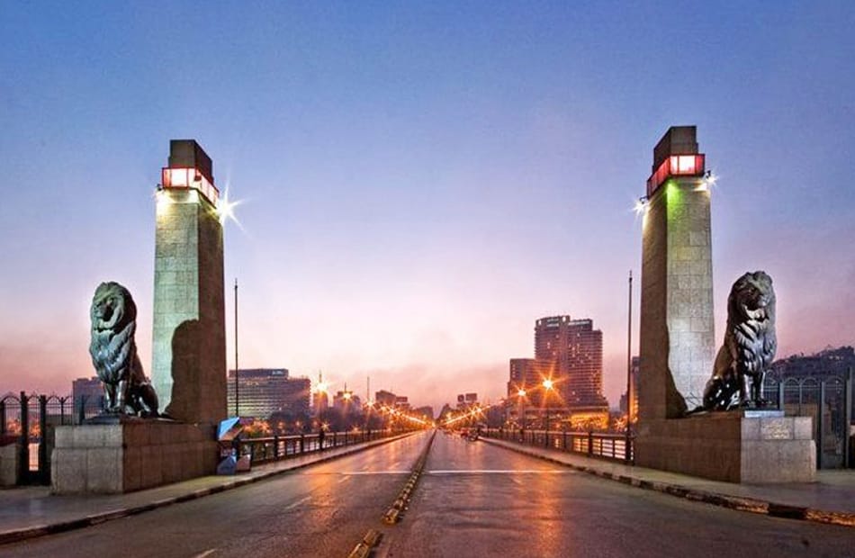 غلق كلي لكوبري قصر النيل لأعمال الصيانة وتحويلات مرورية بديلة