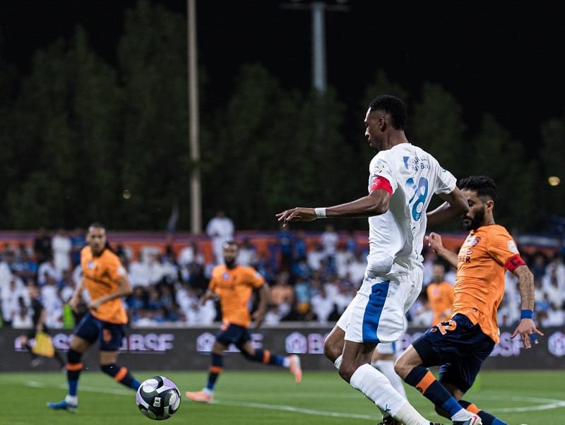 الهلال ينهي موسمه بالفوز على الفيحاء في الدوري السعودي
