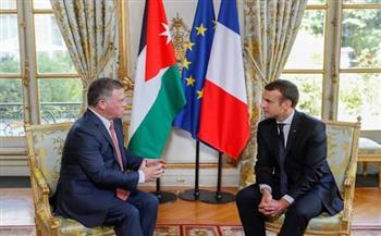 العاهل الأردني والرئيس الفرنسي يبحثان هاتفياً ضرورة تكثيف الجهود الدولية لوقف إطلاق النار بين واشنطن وطهران