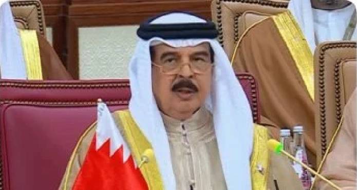 ملك البحرين وبوتين يؤكدان ضرورة حل سياسي للأزمة الإقليمية